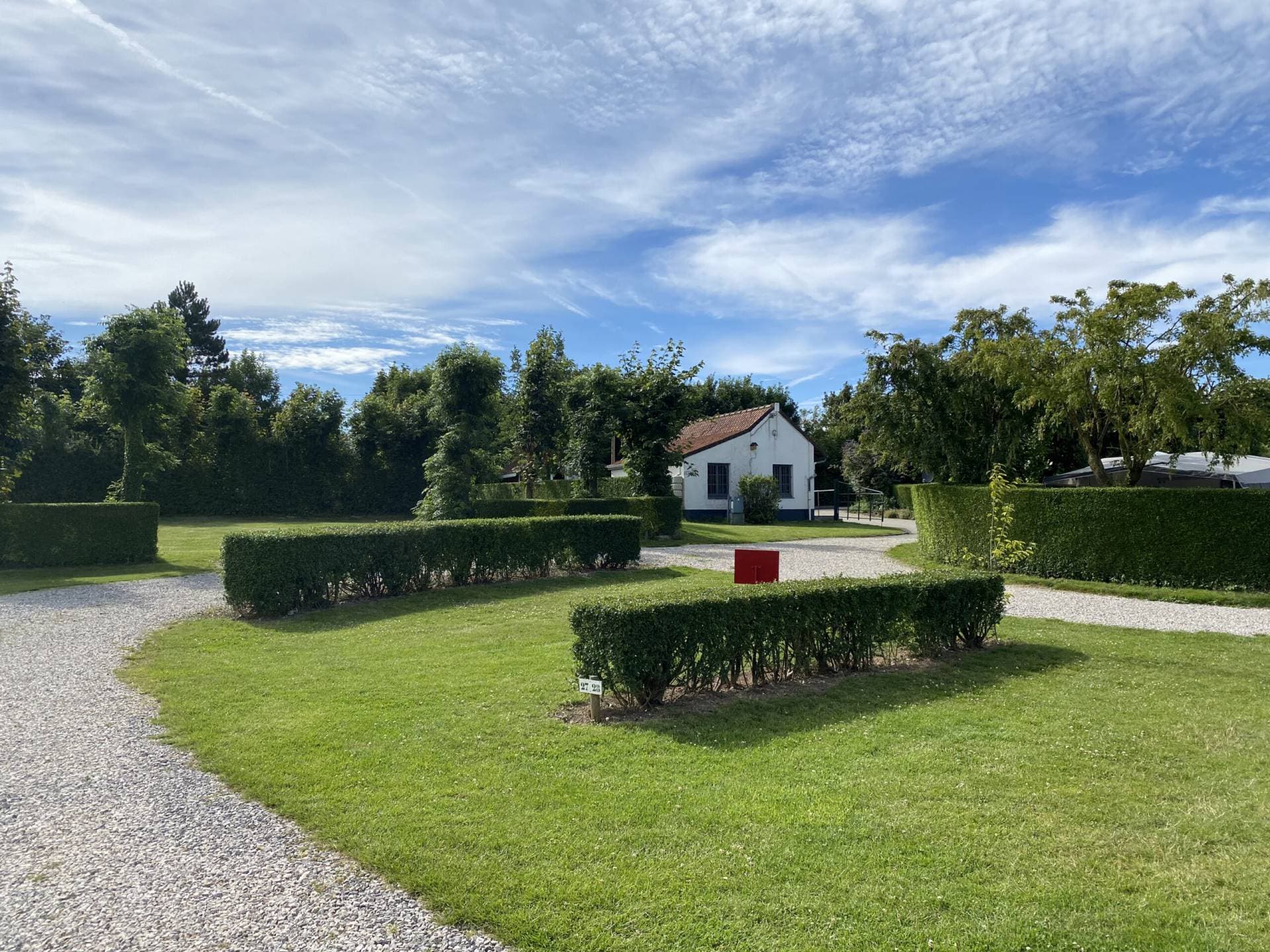Central lane at Camping Les Épinettes in Peuplingues near Calais